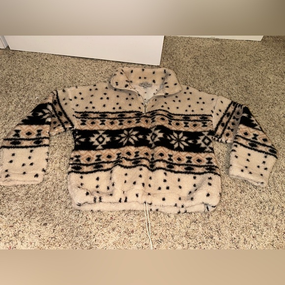 Love tree warm sweater size medium - Picture 2 of 4